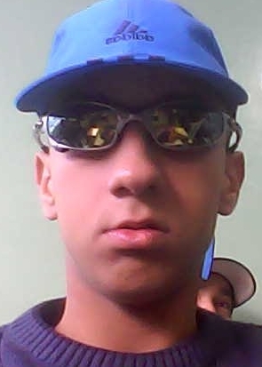 Facebook Pagina oficial do Mc kayquinho  http://t.co/tr20t9qb  !