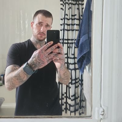 chase_deuser's profile picture. full time bachelor.....