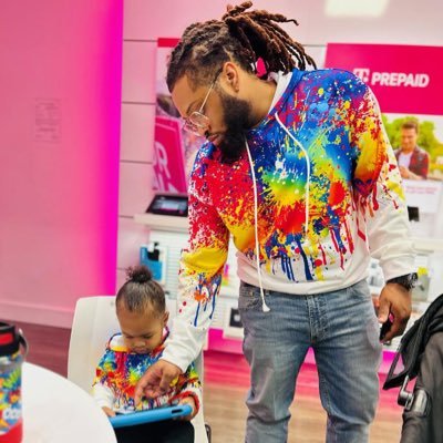 el__guappo's profile picture. 👑 A Neighborhood Hero https://t.co/tyTjyFwglK