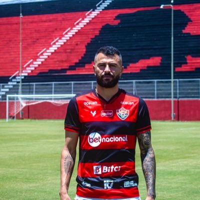 Atleta Profissional ⚽️ “ Não recuarei, nada temerei, comigo está o Senhor. 🙏🏻