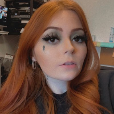 asholeofficial's profile picture. 🤘🏻