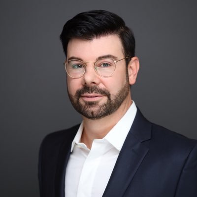 Value Realization using #customerempathy Connect with me on LinkedIn to find out how. #CCO #businessdesign #innovation #cx #servicedesign @HECParis @Dartmouth