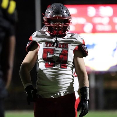 Parkland ‘24 || DL / OL || 6’0 255lbs || 4.2 GPA || EPC First Team OG || All-State HM OG||2x PA Powerlifting State Champion