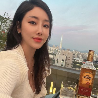 Sarmah6Mridul's profile picture. I am a fashion designer with a dream. On the way to realize the dream. I am from Tokyo, Japan and immigrated to Chicago, USA.