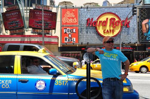 KuniLedesma's profile picture. self proclaimed artist/chef 4 family & friends/struggling 2b fit wiv simple exercises/Loves football because my friends like it/Loves to travel when it's cheap.