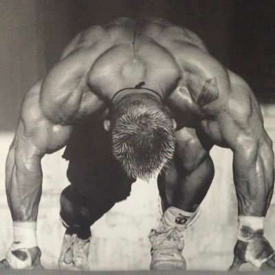 筋トレ、多肉植物好きな方お気軽にフォロー、いいね!コメントよろしくお願いします。 Twitter使い出したばかりで不慣れなためコメント返し忘れたりご迷惑おかけする事あるかも知れませんがお許しください。