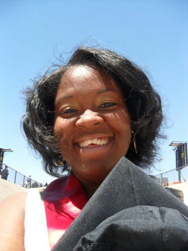 MissRashellB's profile picture. Developing a deeper relationship w/God n middle of nowhere. Challenges are so different & more difficult than I thought; having big city withdrawals!