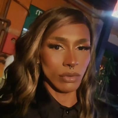 Drag queen👑
Ciências contábeis 🧮
Carioca
Analista Contábil de milhões mores.