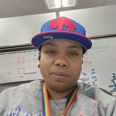 Super Sexy Stud Muffin that loves Jameson, Craft beers and Cigars🌈🏳️🌈 👭🏾🥃🍻 And there was that time I was a United States Army Soldier 💪🏾