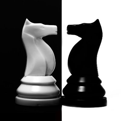 Lo que le caracteriza al Ajedrez en el  siglo XXI es que se ha mudado a la casa de los NO ajedrecistas.   #ajedrez #chess
▄▀▄▀▄▀▄▀
▄▀▄▀▄▀▄▀
▄▀▄▀▄▀▄▀
▄▀▄▀▄▀▄▀