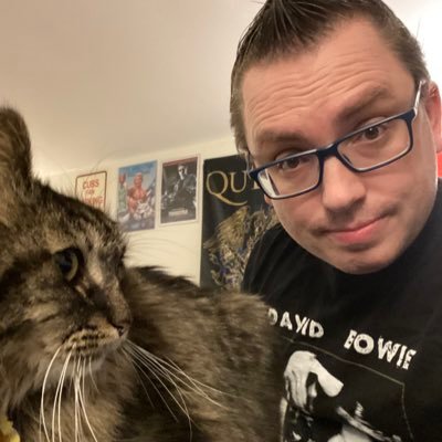 Pro Wrestling's Premier Cubs Fan. Cat obsessed, pink light saber-swinging aspiring B-movie writer/producer. Host of https://t.co/Sj1RCKyJOL - The Podcast.