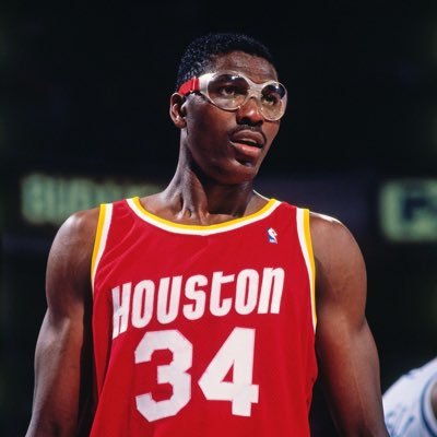 plaqueboyace's profile picture. new account / ifb btw