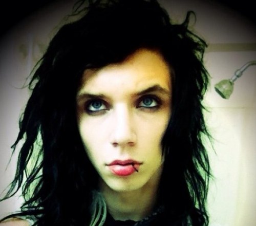 YolandaKazam's profile picture. 