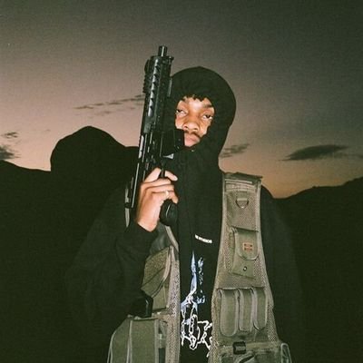 Axy1Axy's profile picture. das crazy i barely use this anymore lmao