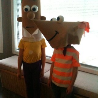 magsnut's profile picture. Wife. Mother. Psych Nurse :-)