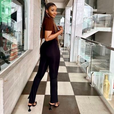 LHossanna's profile picture. I am confident, beautiful, hardworking a model,and always trying my best too make my family proud visit .@hossanatosin.IG to see more of me😘