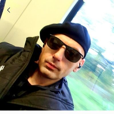 ✍Decorator artist 🎨professional craftsman 20-year experience. Self-employed...master sailing ⛵ flat....