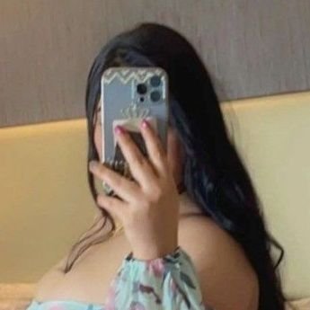 In_Your_eyes_1's profile picture. 🥺🖤