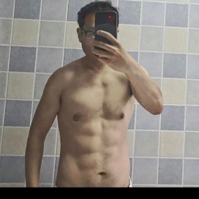 lizheng131's profile picture. 人生何为