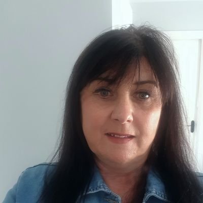 awaywithwordshk's profile picture. Booklover, reviews & recommendations on my Instagram all.things.books5038 📚 
Creative Writer, member of @writersink @writing_ie ✍
Opinions my own 😎