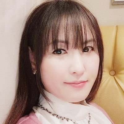 FX裁量ライントレーダー🌸
収入不安で労働ストレスに耐える日々から開放され、好きなこと、楽しいことだけで生活しようと脱サラ🥰
五大通貨🇺🇸🇪🇺🇯🇵🇬🇧🇦🇺全10ペアの環境認識や相関関係みるスキャルピング追求✨
のはずが、2025年4月3・4日のたった2日で▲970万円
😖FX再出発😖