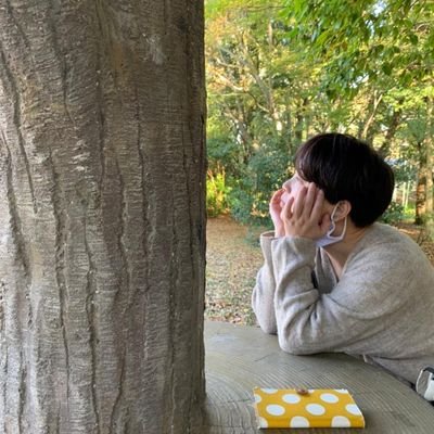 元劇団天然ポリエステルの役者(充電中)。時々、地下二階P。
ラーメンとラーメンズとジャンプと朗読が好きな甘党。のんべんだらりのマイペース人間ですヽ(´ー`)ノ
お絵かき、など→ @88osAkanaSan