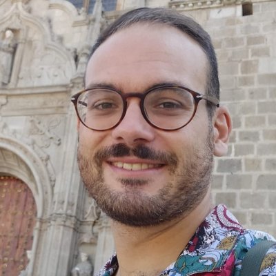 Avii29's profile picture. 1992. Idiomas. Lingüística. Docente en secundaria. Traductor de inglés y ruso frustrado. Fonetista empedernido. Genealogista en los ratos libres.