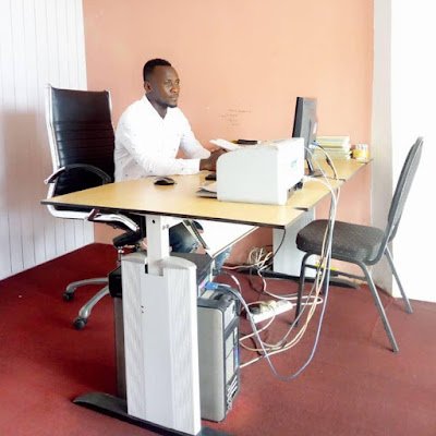 RAbilobi's profile picture. 