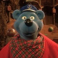 KaeptnBlaubaerr's profile picture. Bluesky: @kaeptnblaubaer.bsky.social schon immer rr // meist trash am tweedlen // antideutsche antifa 🇮🇱