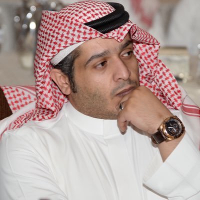 راسي عنيد وما خلق من يهدّه مثل الجبل ما هزّه الريح يا هيه أعرف حزامي لارتخى كيف أشدّه والقلـب مبطي للـشـدايـد مضريّه