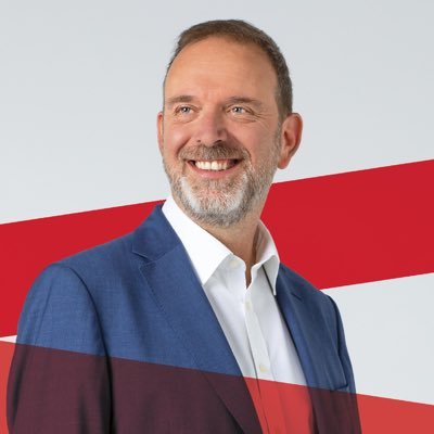 Tapotheloz's profile picture. Conseiller d'Etat chargé de la cohésion sociale #Genève, travailleur social, juriste.