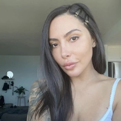 TaniaWi771's profile picture. 