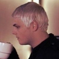 adri (@decayway) 's Twitter Profile