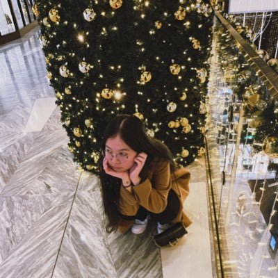 ♎ | 平井 もも 🩷 | Mary Loi Yves 💛