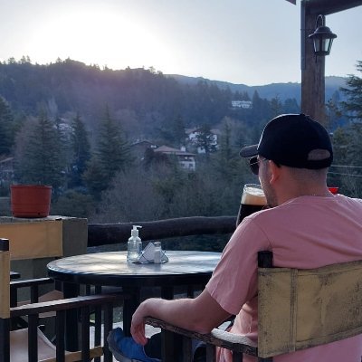 santimoscaa's profile picture. 