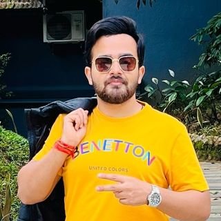 ayushkastic's profile picture. Lead Developer @cars24india | TheIndianDev @ IG & YT | Tweets about Fullstack - MERN - DevLife