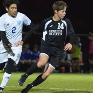 Isaiah Mesa #14⚽️| Centerback/Midfielder|KC Athletics Galaticos| Park Hill South HS| Email- isaiahpmesa@gmail.com