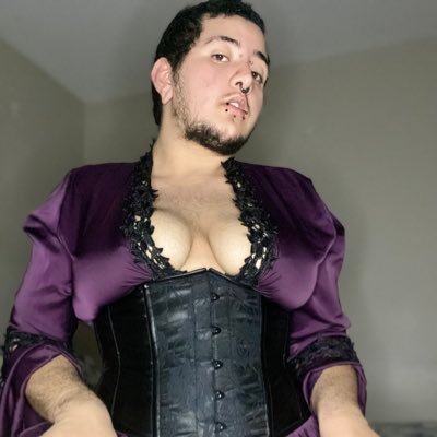 MDNI 18+ | 23 | Indigenous, 2-spirit | queer | Xe/Xem/it/its | Check out the link in my bio for some spicy content 😘| DM for customs |