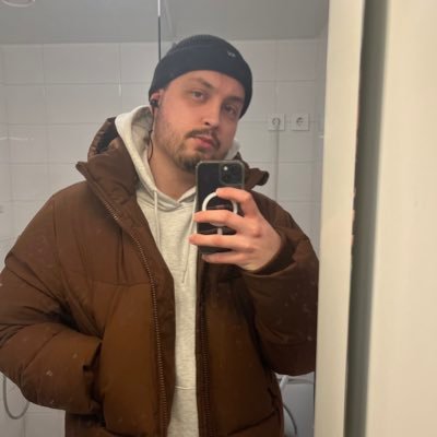 ItzMentoz's profile picture. Professional pker @Blazers__Inc