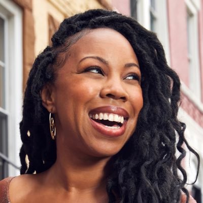 Just a girl from Ohio who gets to play make-believe for a living. 🦹🏽♀️ Malika on #EverythingsTrash streaming on Amazon Prime Video.