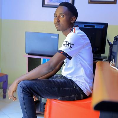 HillaryHillz3's profile picture. 