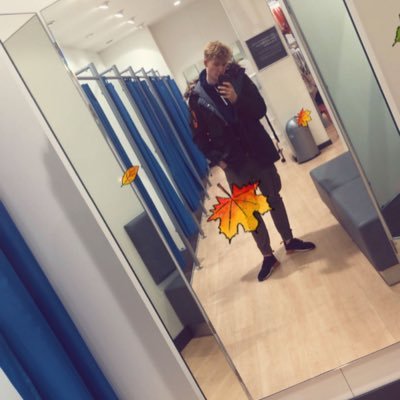 playboy9000i's profile picture.