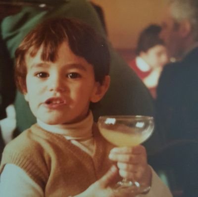 CarloCrocco88's profile picture. nonostante la persecuzione di passivissimo e dei suoi amici ortaggi ciuffati rientro su twitter, un brigante non si arresta mai!