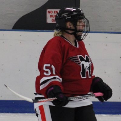 •married to @shaunski15 •mum to Griffin, Skylar & Raven •Harry Potter •Glasgow Clan •Maple Leafs •ice hockey player • veterinary care assistant