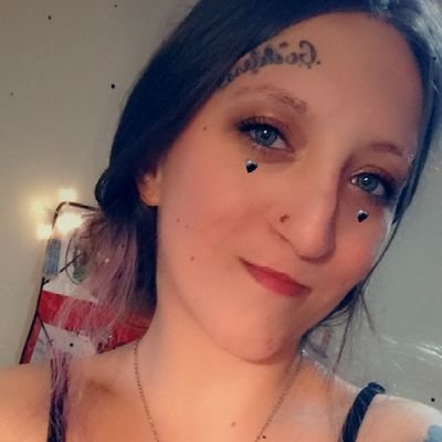 _wellhellsbells's profile picture. Just do what I say and I love you, Kay?