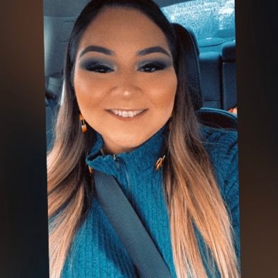 Certified MUD makeup artist. Recovery Peer Support Counselor.