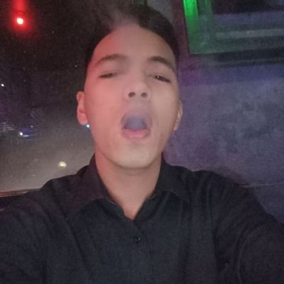 CrisAdrianDeSa1's profile picture. 