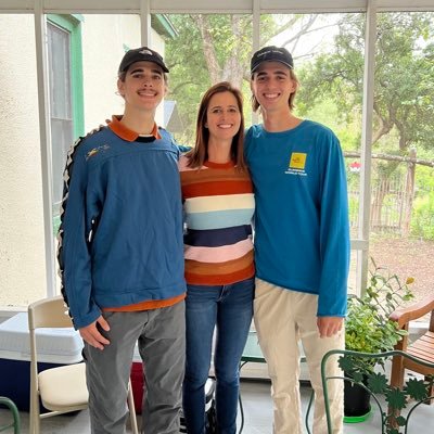 SunshineBarker's profile picture. 