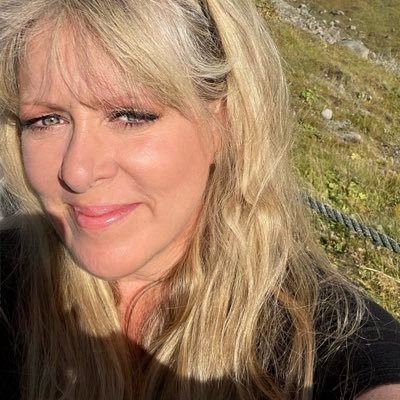 PNWmeemaw's profile picture. 