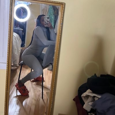 pink_gunzz's profile picture. 